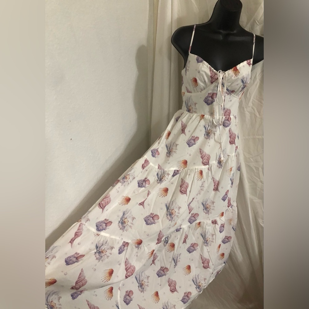 Multi Seashell printed fit and flare smocked white dress size medium brand new
